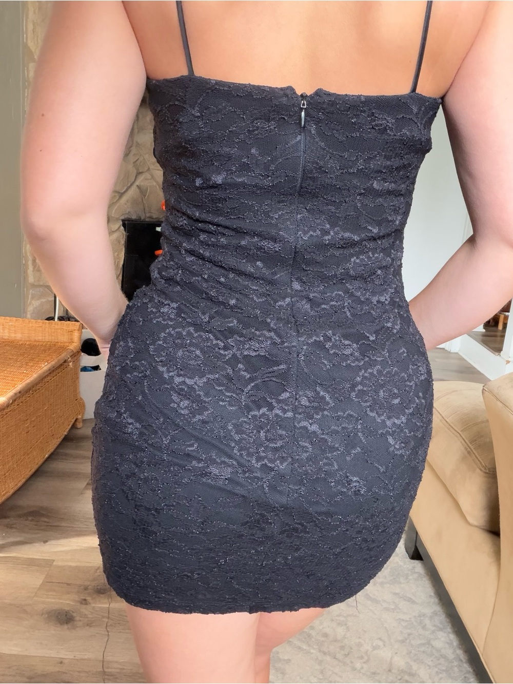 Vintage 90’s Cache Black Lace Halter Mini dress with detailed embroidery - Picture 4 of 7